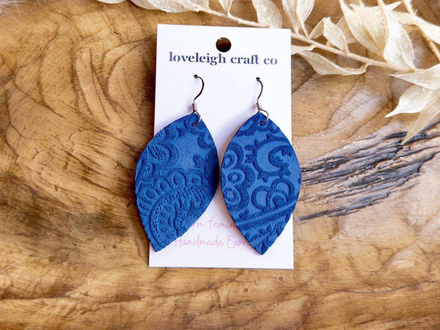Delphine Deco Scallop Earrings